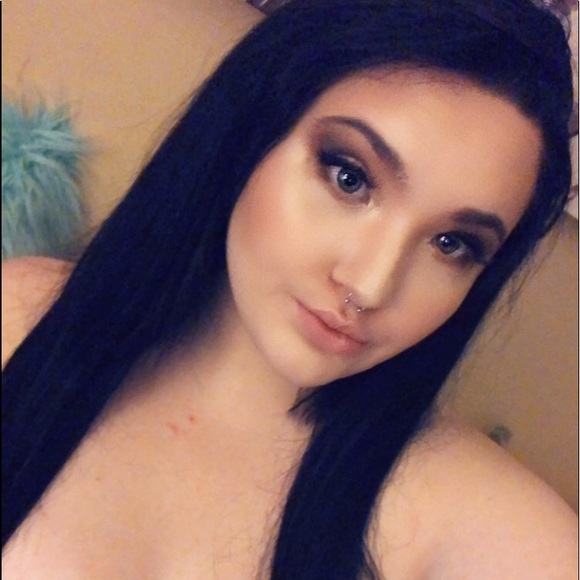 Meet your Posher, Bella - Picture 1 of 1